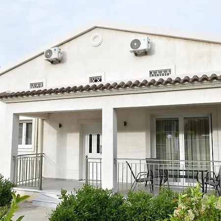 Gm Kefalonia * Razáta