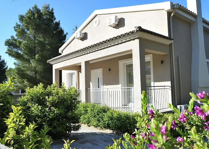 Gm Kefalonia Razáta